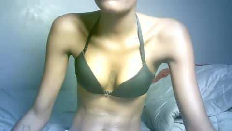 maskgang001 online show from March 29, 7:41 am