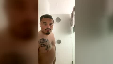 Snapshot of maskonpro19393 chatting on July 6, 11:07 pm Welcome to my room online show from July 6, 11:07 pm