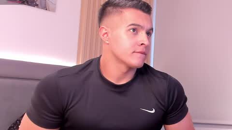 Mason Bennet online show from June 7, 6:33 pm