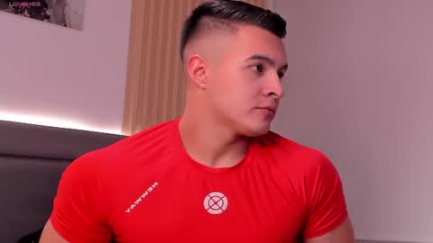Mason Bennet online show from July 30, 9:25 pm