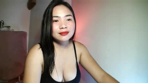 Snapshot of masquerade_girl4 chatting on November 23, 6:24 am masquerade girl4 online show from November 23, 6:24 am