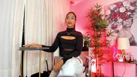 massielhot online show from June 4, 7:53 pm