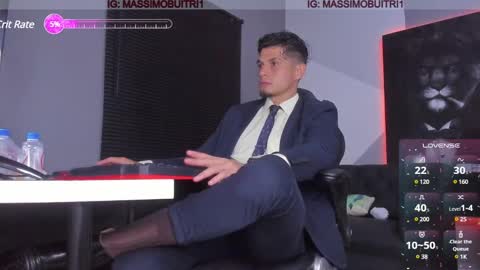 I am Massimo online show from December 12, 2:26 am