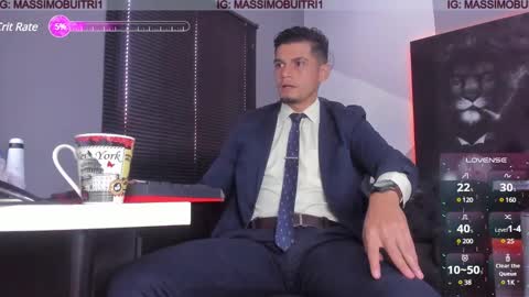 I am Massimo online show from December 12, 2:11 pm