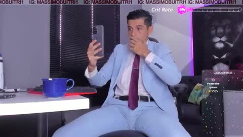 I am Massimo online show from September 28, 1:38 pm