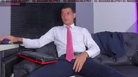 Snapshot of massimo_g chatting on April 13, 12:49 am I am Massimo online show from April 13, 12:49 am