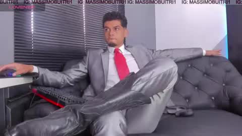 Snapshot of massimo_g chatting on June 12, 1:21 pm I am Massimo online show from June 12, 1:21 pm