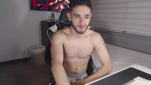 massimo online show from February 2, 2:21 am