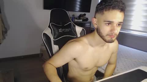 massimo online show from February 7, 3:05 pm