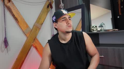 massimo_vidal online show from September 9, 12:37 pm