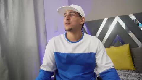 massimo_vidal online show from October 4, 3:48 am