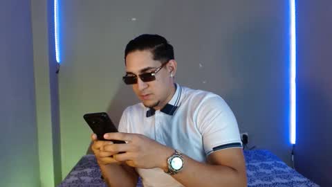 massimo_vidal online show from November 1, 2:46 am