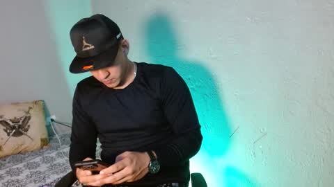 massimo_vidal online show from November 11, 4:01 am