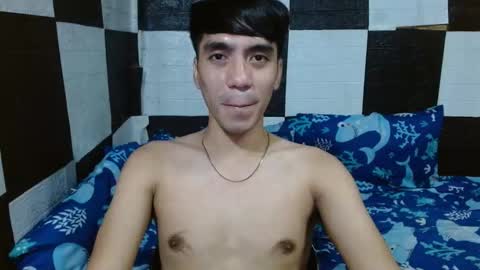 massive_boner02 online show from November 19, 12:21 am