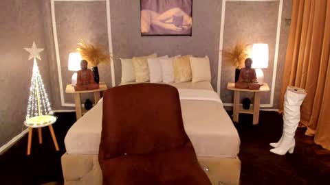 Goddess Mharian online show from December 29, 6:45 am