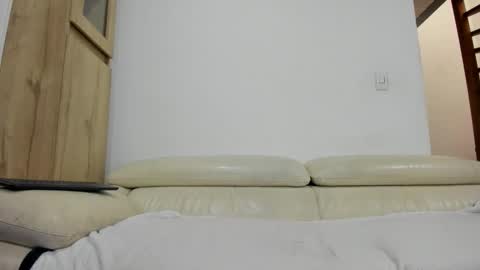 Snapshot of master4pigbitchslv chatting on September 25, 11:47 am Domi online show from September 25, 11:47 am