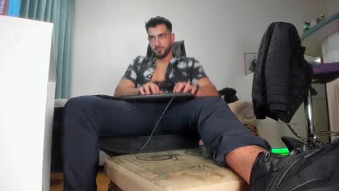 Matthew online show from October 1, 6:03 pm