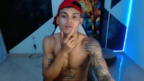 Snapshot of master_black777 chatting on February 22, 11:36 pm master_black777 online show from February 22, 11:36 pm