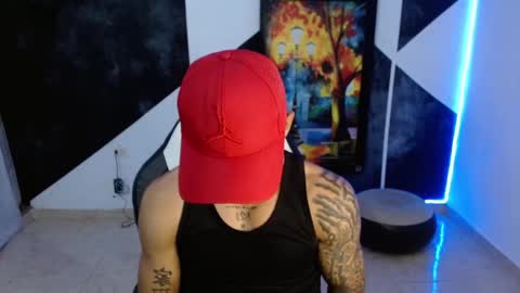 Snapshot of master_black777 chatting on February 24, 11:25 pm master_black777 online show from February 24, 11:25 pm