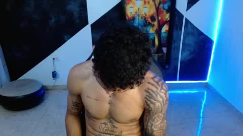 Snapshot of master_black777 chatting on March 4, 9:10 pm master_black777 online show from March 4, 9:10 pm