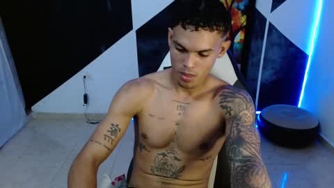 Snapshot of master_black777 chatting on March 17, 2:20 pm master_black777 online show from March 17, 2:20 pm