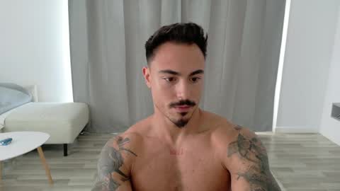 master_lukass online show from May 23, 1:26 pm