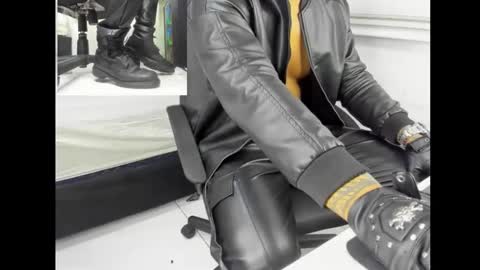 mastercash_leather online show from December 22, 3:36 am