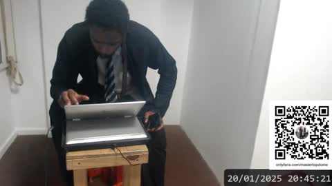 Masterdomfuck online show from January 20, 11:43 pm