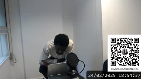 Masterdomfuck online show from February 24, 9:52 pm