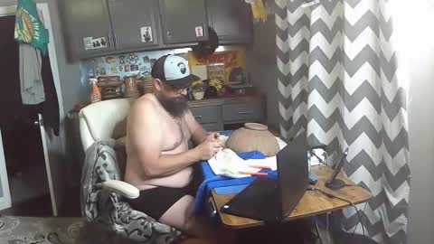 Snapshot of masterdurt chatting on March 22, 12:25 am The Big Duurty online show from March 22, 12:25 am