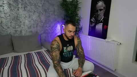 masterkingmuscle online show from November 7, 10:54 pm