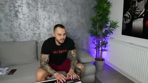 masterkingmuscle online show from February 16, 8:38 pm