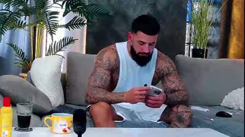 masterkingofmuscle online show from October 9, 11:30 am