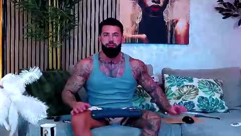 masterkingofmuscle online show from June 24, 3:49 am