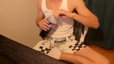 Snapshot of mastermiko chatting on January 28, 12:32 pm Silly Rabbit online show from January 28, 12:32 pm