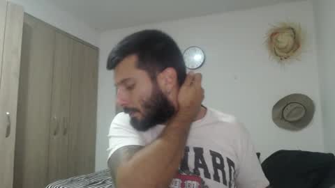 Snapshot of masterofinfatuation chatting on January 16, 4:28 am online show from January 16, 4:28 am