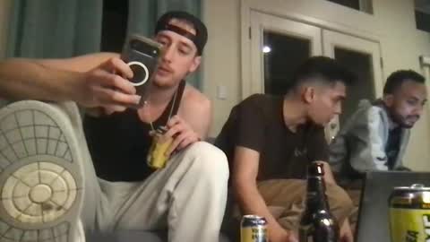 masterrobert134 online show from December 15, 6:06 am