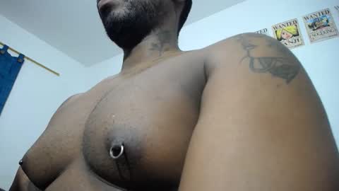 Snapshot of mastershow69 chatting on October 21, 4:35 am camilo online show from October 21, 4:35 am