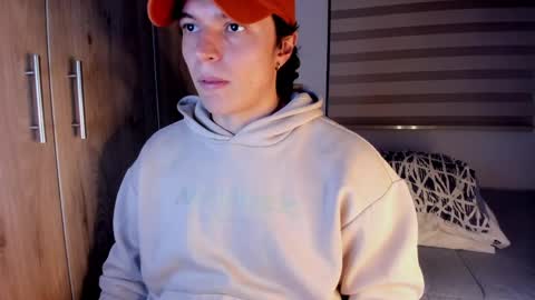 mastrangelo_x online show from April 30, 2:51 am