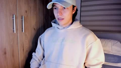 mastrangelo_x online show from May 19, 3:24 am