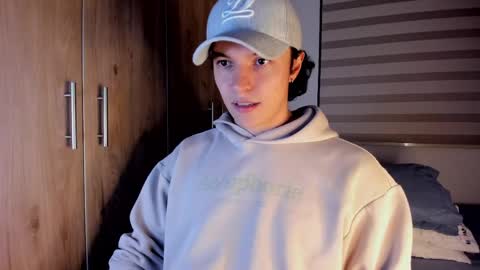 mastrangelo_x online show from May 24, 3:22 am