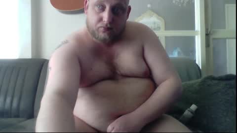 Snapshot of mastrubeertje1988 chatting on April 25, 10:18 am mastrubeertje1988 online show from April 25, 10:18 am