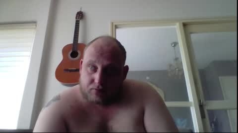 Snapshot of mastrubeertje1988 chatting on April 27, 10:35 am mastrubeertje1988 online show from April 27, 10:35 am