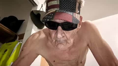 masturbater1112313982 online show from June 24, 4:33 am