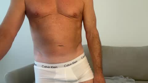 Snapshot of mat0891 chatting on September 16, 8:54 pm mat0891 online show from September 16, 8:54 pm