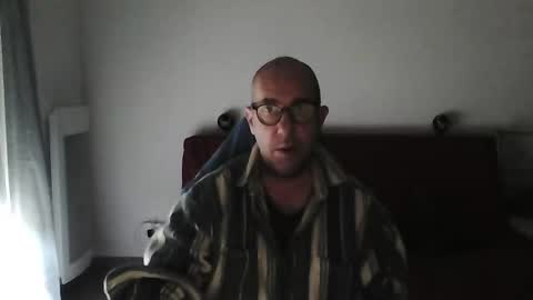 Snapshot of mat11efou chatting on October 12, 8:57 am mat11efou online show from October 12, 8:57 am