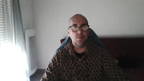 Snapshot of mat11efou chatting on November 11, 10:48 am mat11efou online show from November 11, 10:48 am