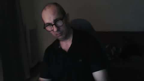 Snapshot of mat11efou chatting on November 24, 7:02 pm mat11efou online show from November 24, 7:02 pm