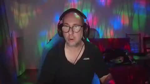 Snapshot of mat11efou chatting on November 28, 5:59 pm mat11efou online show from November 28, 5:59 pm