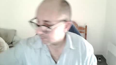 Snapshot of mat11efou chatting on December 21, 1:18 pm mat11efou online show from December 21, 1:18 pm